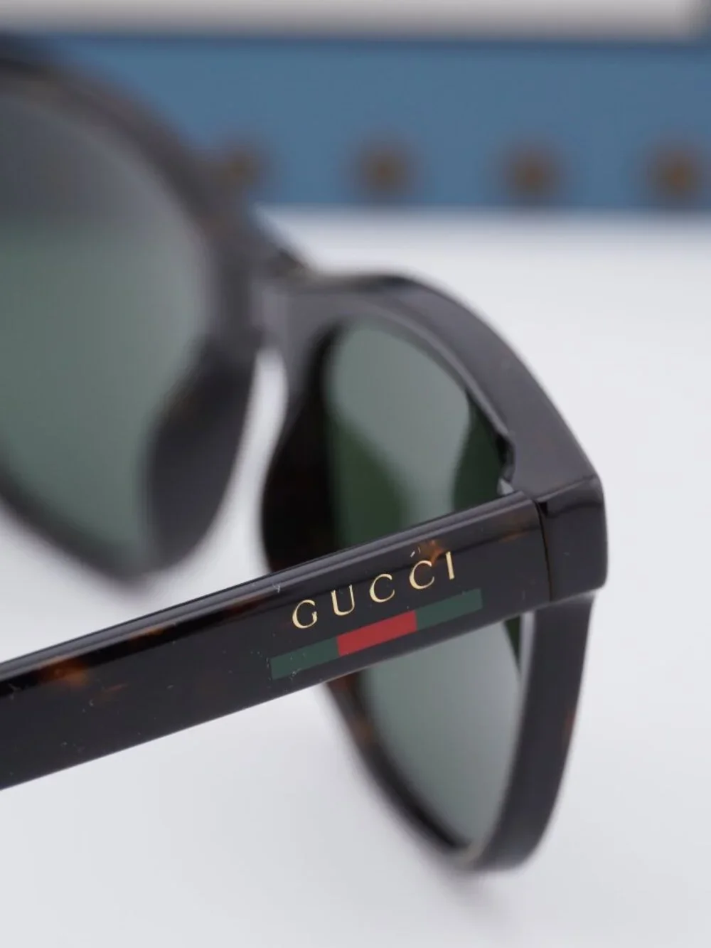 Gucci model gg1985s